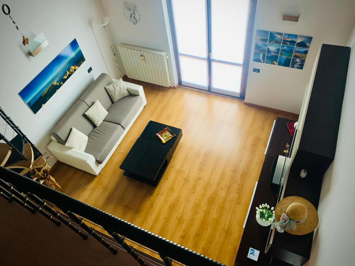 Iseolakerental - La Rocca Castro  Екстериор снимка