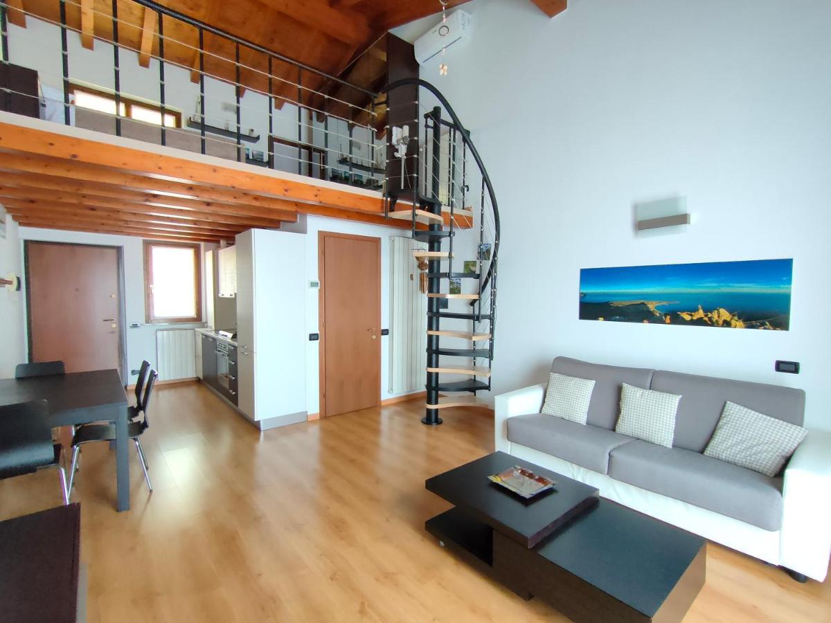Iseolakerental - La Rocca Castro  Екстериор снимка