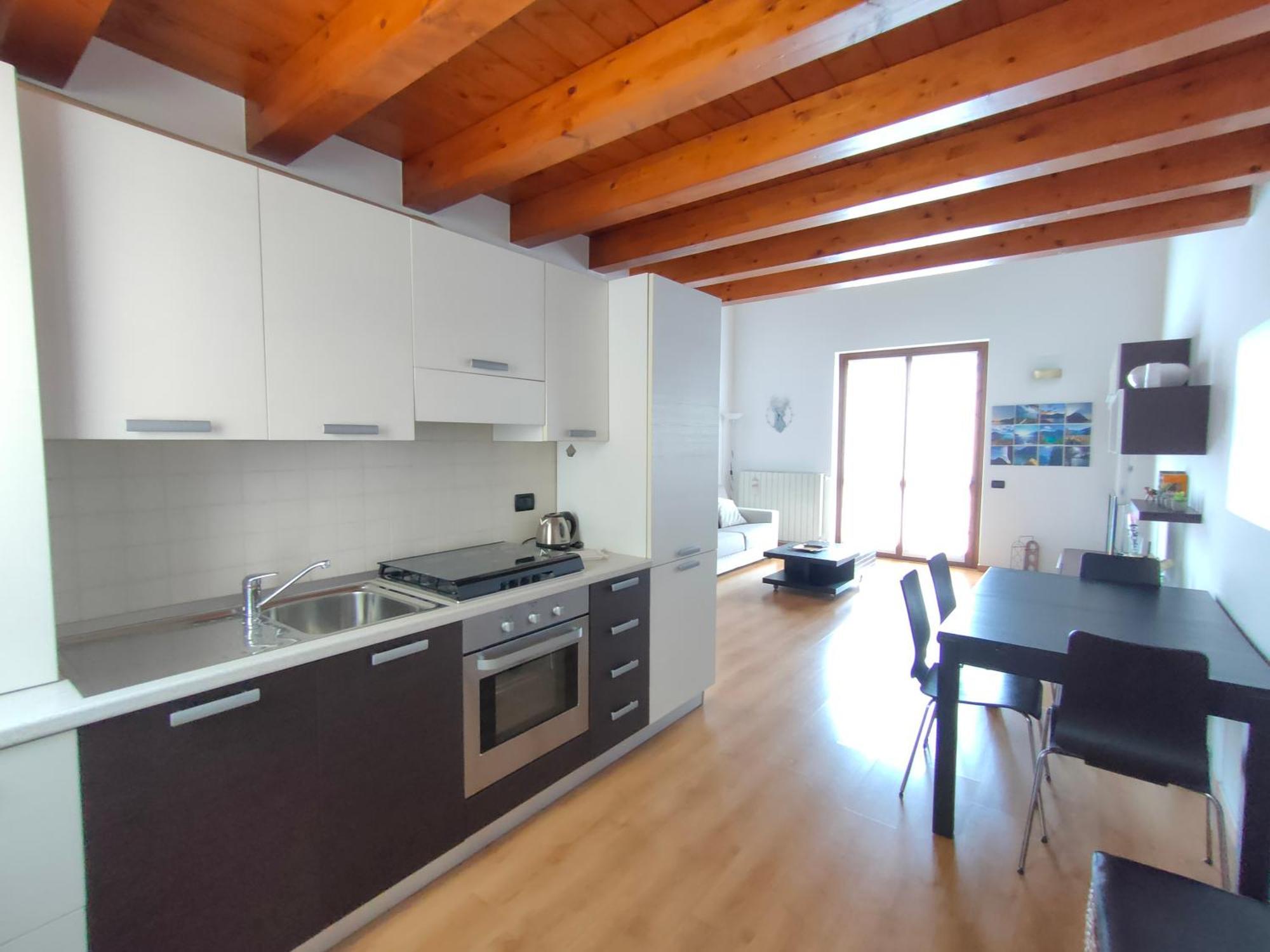 Iseolakerental - La Rocca Castro  Екстериор снимка
